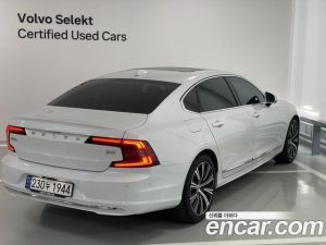 Volvo S90 B5 ULTIMATE Bright 2024 года из Южной Кореи