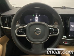 Volvo S90 B5 ULTIMATE Bright 2024 года из Южной Кореи