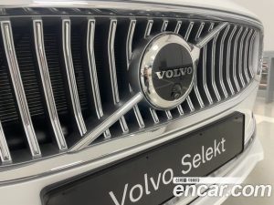Volvo S90 B5 ULTIMATE Bright 2024 года из Южной Кореи