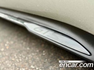 Porsche Taycan GTS 2022 года из Южной Кореи