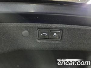 Kia K5 Signature 2024 года из Южной Кореи