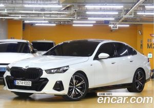 BMW 5-Series 530i xDrive M Sport 2024 года из Южной Кореи