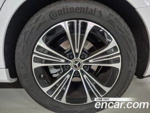Mercedes-Benz E-Class E200 Avantgarde 2025 года из Южной Кореи