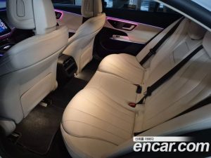 Mercedes-Benz E-Class E200 Avantgarde 2025 года из Южной Кореи
