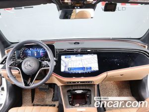 Mercedes-Benz E-Class E300 4MATIC Exclusive 2024 года из Южной Кореи