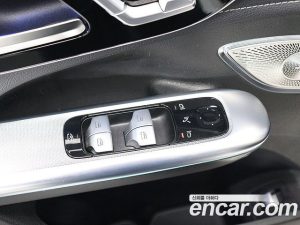 Mercedes-Benz EQE EQE350 4MATIC 2023 года из Южной Кореи