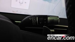 Genesis GV70 2.5T Бензин 2WD 2025 года из Южной Кореи
