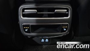 Genesis GV70 2.5T Бензин 2WD 2025 года из Южной Кореи