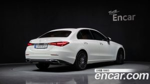 Mercedes-Benz C-Class C200 Avantgarde 2025 года из Южной Кореи