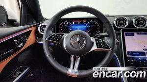 Mercedes-Benz C-Class C200 Avantgarde 2025 года из Южной Кореи