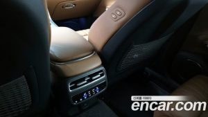 Genesis GV70 2.5T Бензин AWD 2025 года из Южной Кореи