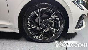 Kia K5 1.6 Turbo 2024 года из Южной Кореи