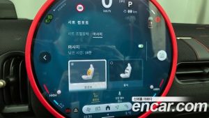 Mini Cooper Convertible JCW 2025 года из Южной Кореи