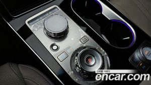 Genesis GV80 2.5T Бензин AWD 2024 года из Южной Кореи