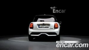 Mini Cooper 5Door RESOLUTE Edition 2023 года из Южной Кореи