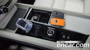 Volvo XC60 B5 Ultra Bright Air Air Suspension 2026 года из Южной Кореи