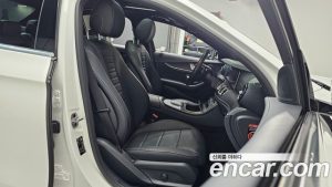 Mercedes-Benz E-Class E250 AMG Line 2023 года из Южной Кореи