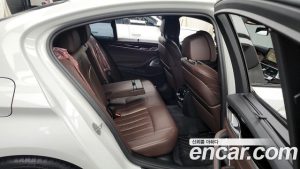 BMW 5-Series M550i xDrive 2023 года из Южной Кореи
