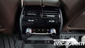 BMW 5-Series M550i xDrive 2023 года из Южной Кореи