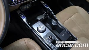 Kia Sorento HEV 1.6 4WD 2024 года из Южной Кореи