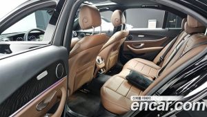 Mercedes-Benz E-Class E250 Avantgarde 2023 года из Южной Кореи