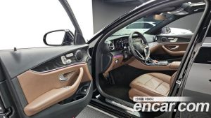 Mercedes-Benz E-Class E250 Avantgarde 2023 года из Южной Кореи