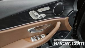 Mercedes-Benz E-Class E250 Avantgarde 2023 года из Южной Кореи