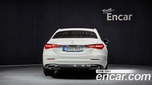 Mercedes-Benz C-Class C200 Avantgarde 2025 года из Южной Кореи