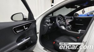 Mercedes-Benz C-Class C200 Avantgarde 2025 года из Южной Кореи