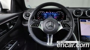 Mercedes-Benz C-Class C200 Avantgarde 2025 года из Южной Кореи