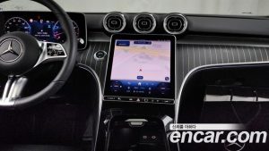 Mercedes-Benz C-Class C200 Avantgarde 2025 года из Южной Кореи