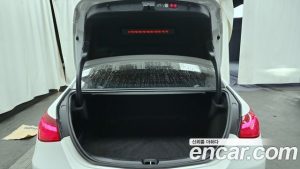 Mercedes-Benz C-Class C200 Avantgarde 2025 года из Южной Кореи