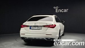 Mercedes-Benz C-Class C300 4MATIC Avantgarde 2024 года из Южной Кореи