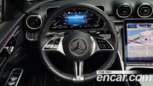 Mercedes-Benz C-Class C300 4MATIC Avantgarde 2024 года из Южной Кореи