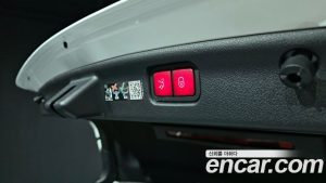 Mercedes-Benz C-Class C300 4MATIC Avantgarde 2024 года из Южной Кореи