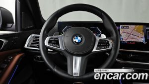 BMW X7 xDrive 40i M Sport 6 2023 года из Южной Кореи