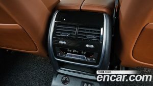 BMW X7 xDrive 40i M Sport 6 2023 года из Южной Кореи