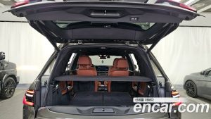 BMW X7 xDrive 40i M Sport 6 2023 года из Южной Кореи