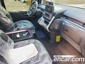 Hyundai Staria 4WD Lounge 9-Seater 2025 года из Южной Кореи