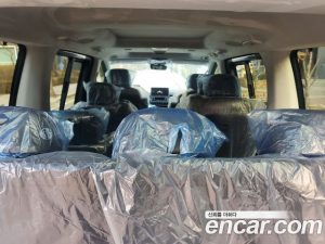 Hyundai Staria 4WD Lounge 9-Seater 2025 года из Южной Кореи