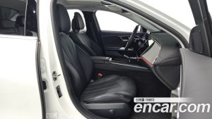 Mercedes-Benz E-Class E200 Avantgarde 2025 года из Южной Кореи