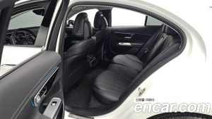 Mercedes-Benz E-Class E200 Avantgarde 2025 года из Южной Кореи