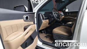 Kia Sorento Бензин 2.5T 4WD 2024 года из Южной Кореи