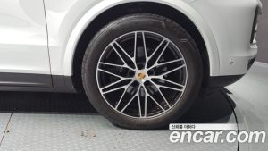 Porsche Cayenne 3.0 2024 года из Южной Кореи