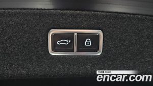 Genesis G90 Бензин 3.5 Turbo AWD 2025 года из Южной Кореи
