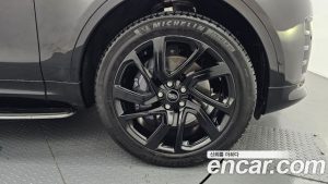Land Rover Discovery P360 R-Dynamic SE 2023 года из Южной Кореи