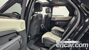 Land Rover Discovery P360 R-Dynamic SE 2023 года из Южной Кореи