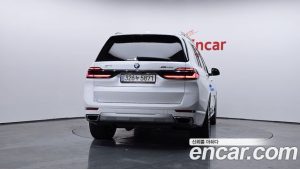 BMW X7 xDrive 40d Design Pure Excellence 7-Seater 2024 года из Южной Кореи