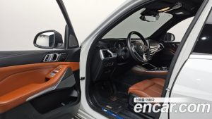BMW X7 xDrive 40d Design Pure Excellence 7-Seater 2024 года из Южной Кореи