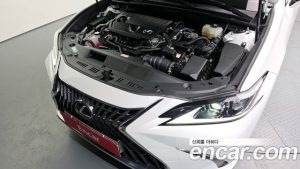 Lexus ES Luxury Plus 2023 года из Южной Кореи